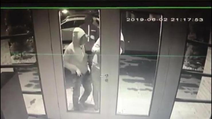 Kadıköyde son 2 ayda 12 eve giren hırsızlar kamerada