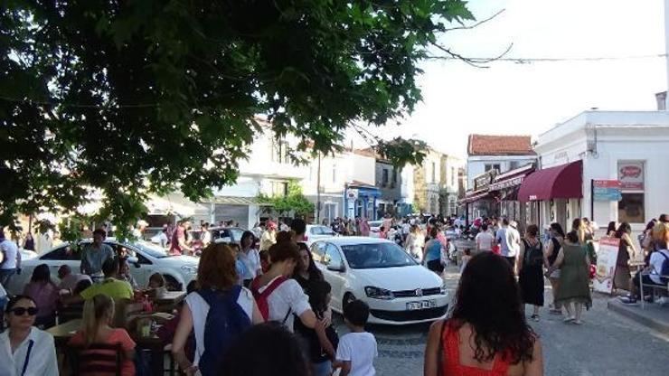 Bozcaada için Araçsız Ada çağrısı