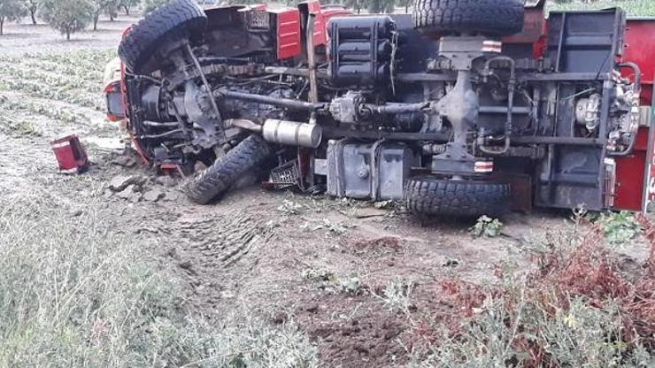 Yangına giden Orman işletme aracı tarlaya uçtu: 3 yaralı