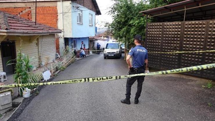 Tartıştığı oğlunu bıçaklayarak öldürdü