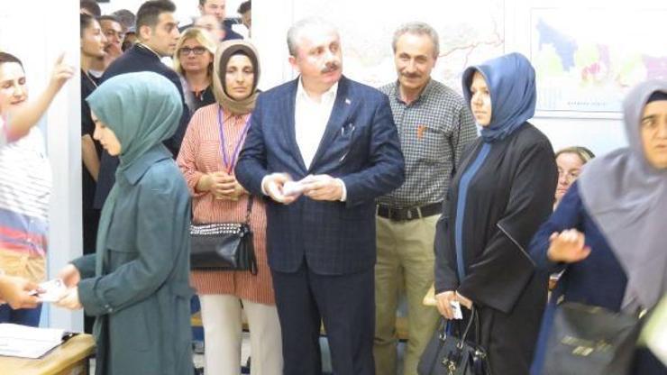 TBMM Başkanı Mustafa Şentop oyunu kullandı