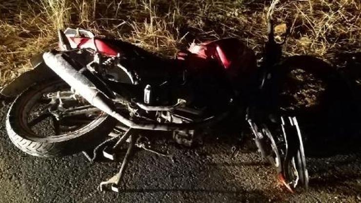 Otomobille çarpışan motosikletin sürücüsü öldü