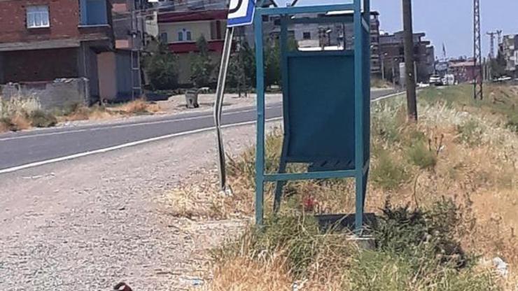 Durakta bekleyen 7 yaşındaki kıza çarpan sürücü kaçtı
