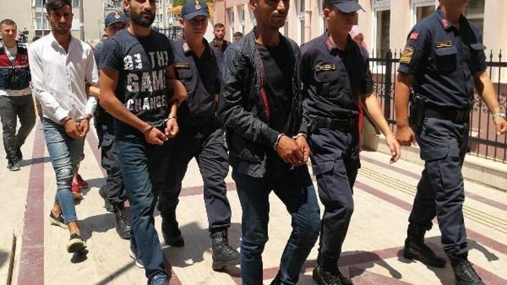Uyuşturucudan yakalanan şüpheli, cinayetten aranıyormuş