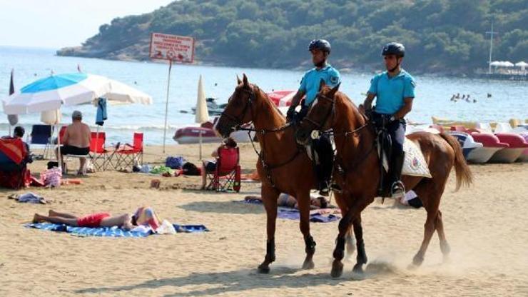 İzmir sahillerinde atlı denetim