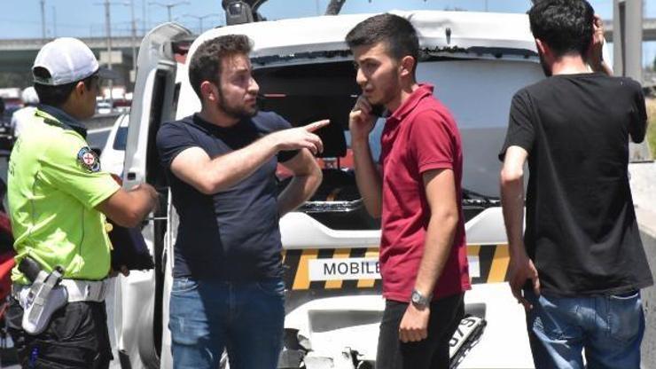 Basın Ekspres yolunda kaza yapan motosiklet sürücüsü yaralandı
