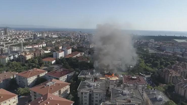 İstanbulda 5 katlı binada yangın