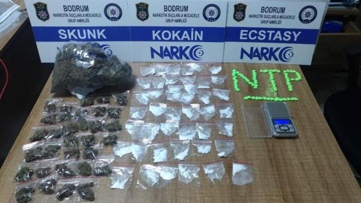 Eğlence mekanlarında uyuşturucu sattığı iddia edilen 2 kişi tutuklandı