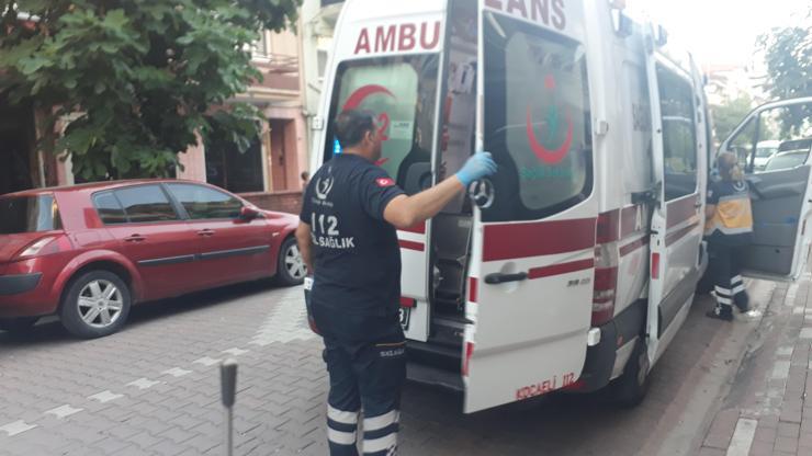 Kendini bıçaklayıp 112 ekiplerini aradı