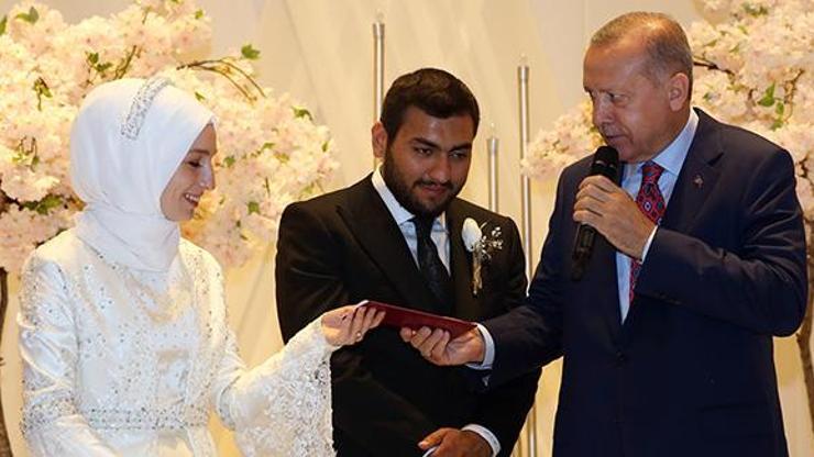 Cumhurbaşkanı Erdoğan, nikah şahitliği yaptı