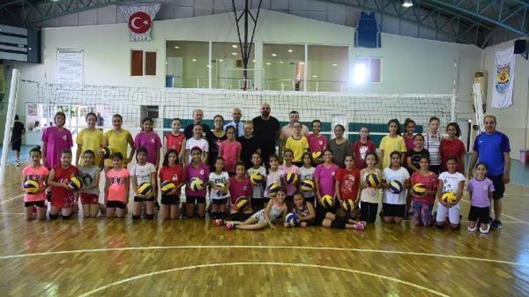 Tarsus’ta yaz spor okullarına yoğun ilgi