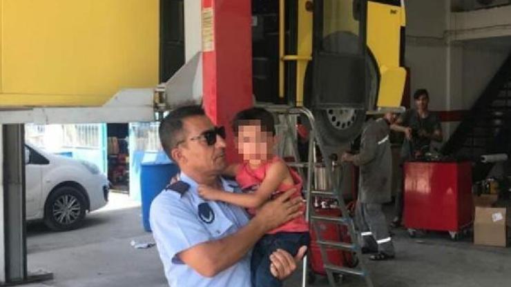 Minibüste unutulan çocuk, ailesine teslim edildi