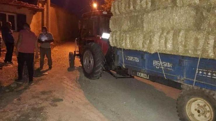 Oğlunun kullandığı traktörün altında kalıp öldü