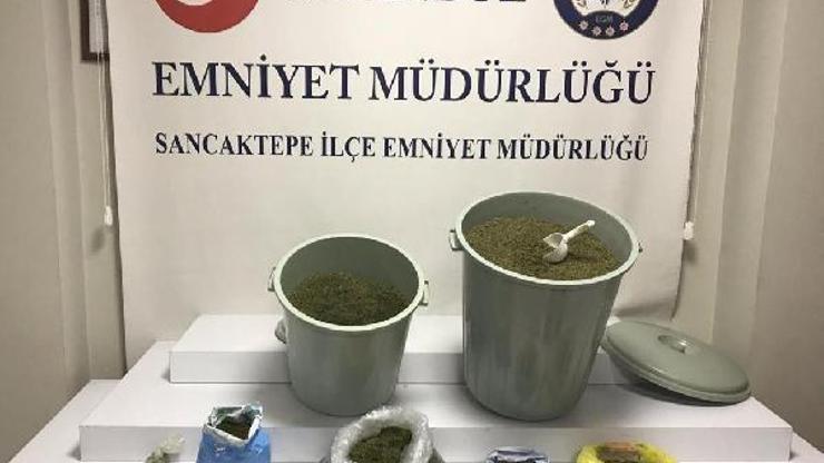 Sancaktepede polisin uyuşturucu operasyonu kamerada