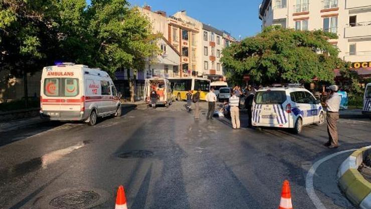 Sancaktepe de halk otobüsü servis minibüsüne çarpıp dükkana girdi: 1 ölü, 2 yaralı