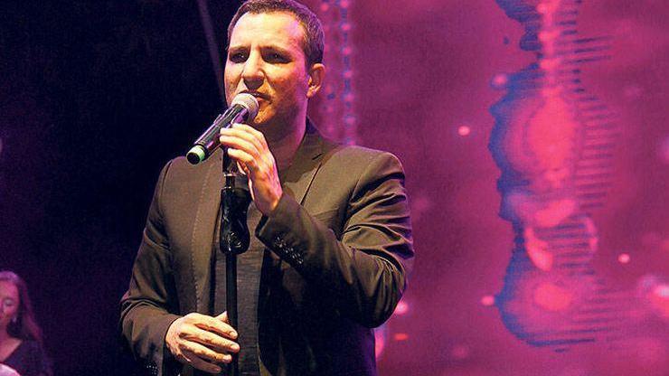 Issız adam Rafet El Roman