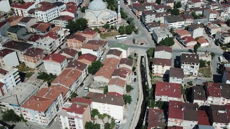 Avcılarda sivrisinek şikayetlerine neden olan derenin havadan fotoğrafları
