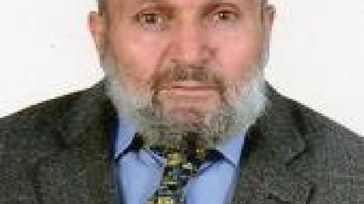 Babasını boğazından bıçaklayarak öldürdü