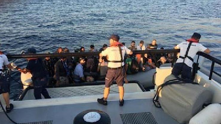 Çeşmede lastik botlarda 75 kaçak göçmen yakalandı