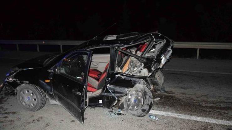 Konyada iki otomobil çarpıştı: 1i bebek 9 yaralı