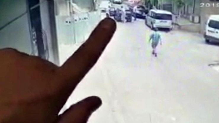 Alçılı ayağıyla kullandığı otomobille çarptığı kadını yaraladı