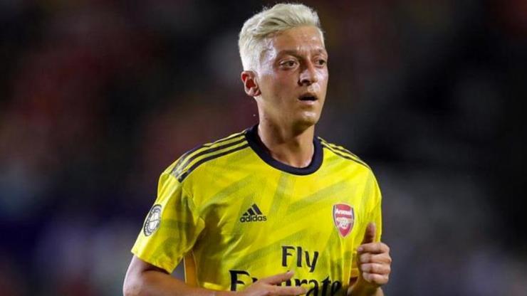 Mesut Özil Burnley maçında oynayabilecek