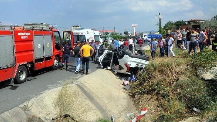Takla atıp, devrilen otomobildeki karı koca yaralandı