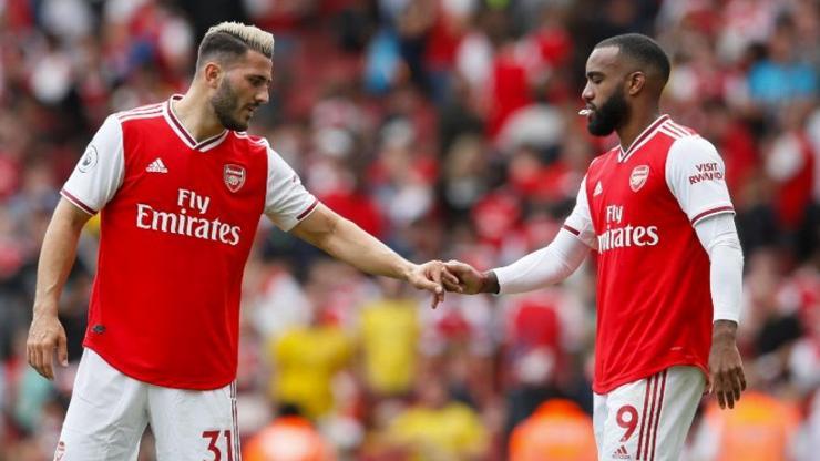 Arsenal iki golle kazandı