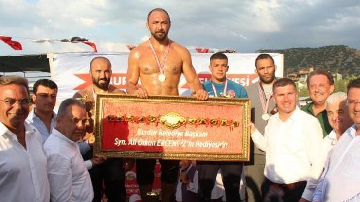 Burdurda başpehlivan Ali Gürbüz