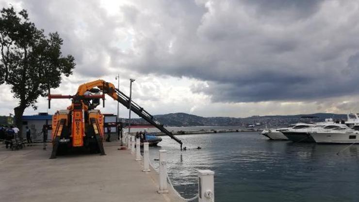 Sarıyer’de denize uçan minibüs çıkarıldı