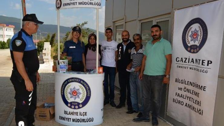 Polisten öğrencilere terör uyarısı