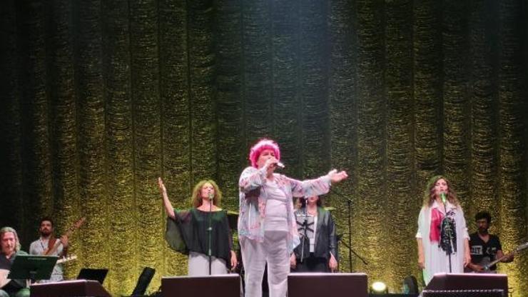 Selda Bağcandan İstanbulda muhteşem konser