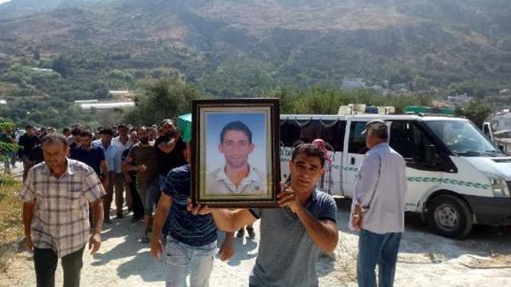 Su dinamosunu tamir ederken elektrik akımına kapılarak öldü