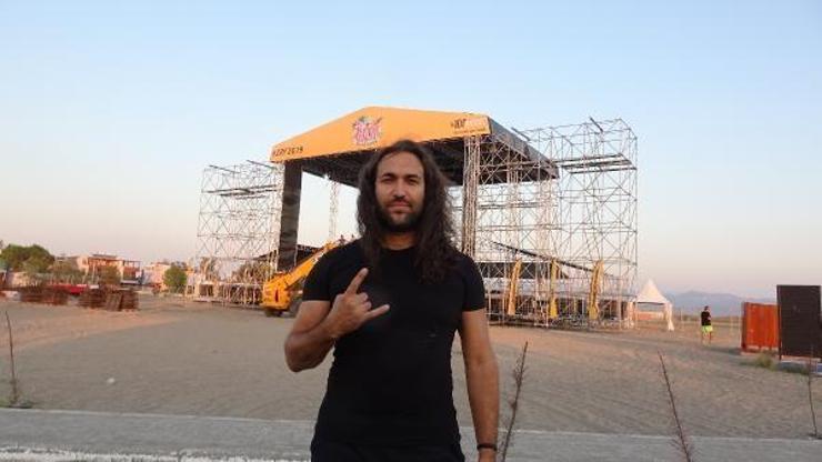 Zeytinli Rock Festivalinde 90 sanatçı sahneye çıkacak