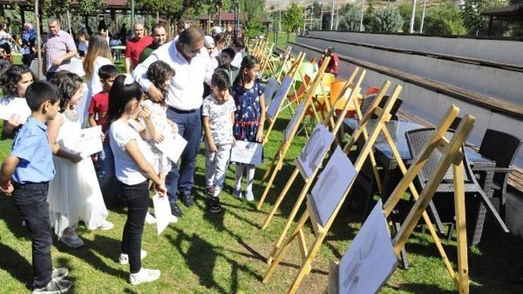 Güründe resim sergisi açıldı