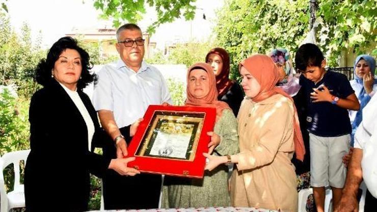 Şehit Üsteğmen Kargının ailesine şehadet belgesi