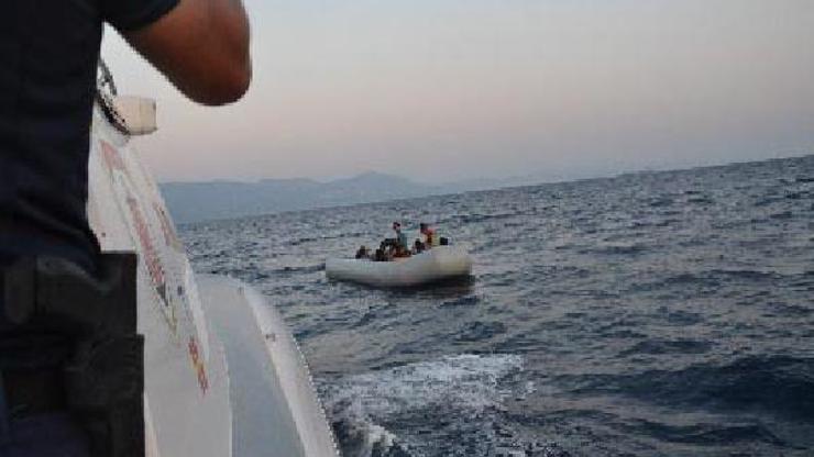 Dikilide 20 kaçak göçmen yakalandı