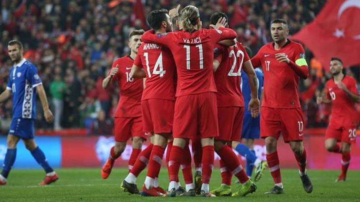Türkiye-Andorra maçının hakemi Robertson