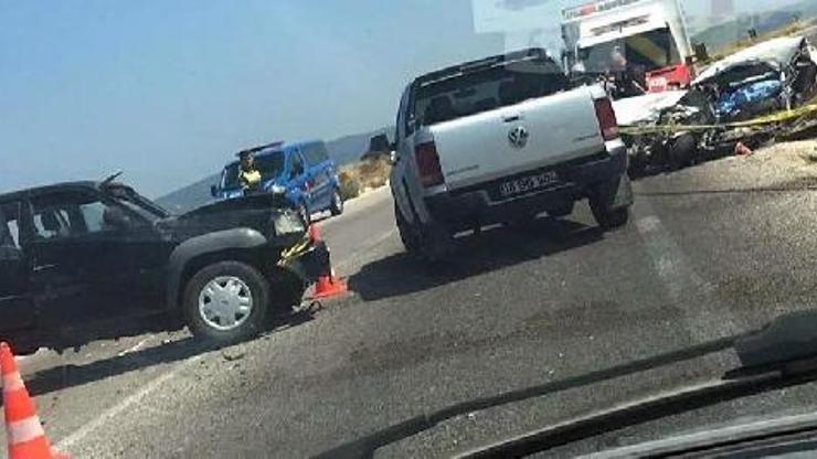 Kamyonetle çarpışan otomobilin sürücüsü öldü