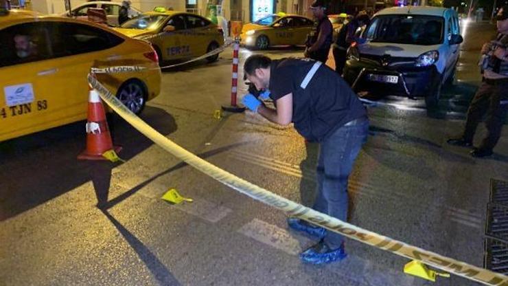 Kadıköyde taksiye ateş açtılar: 1 yaralı