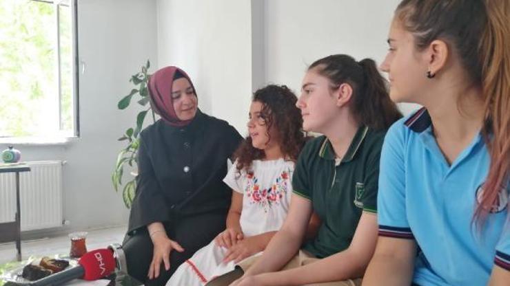 Fatma Betül Sayan Kayadan İBBde işten çıkarılan güvenlikçiye ziyaret