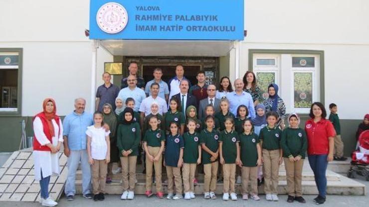 Yalovada öğrencilere aşure ikramı