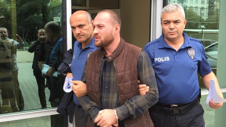 Önce bıçakladı ardından evi ateşe verdi