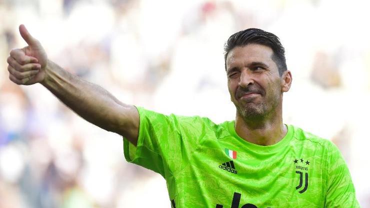 Buffon Juventus tarihine geçti