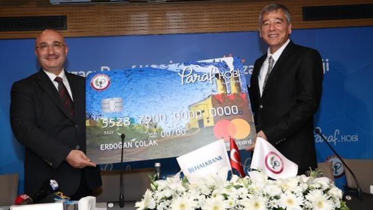 Halkbanktan Eczacı Paraf KOBİ kredi kartı ve Eczacı Destek Paketi