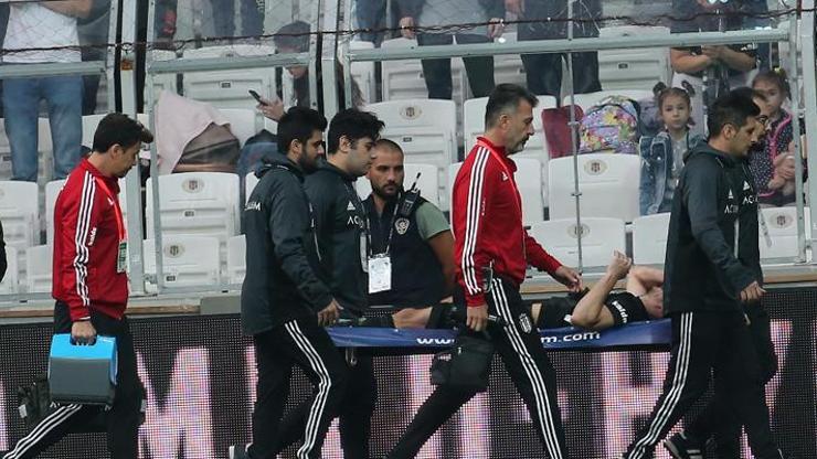 Futbol camiasından Dorukhan Toköz için geçmiş olsun mesajları