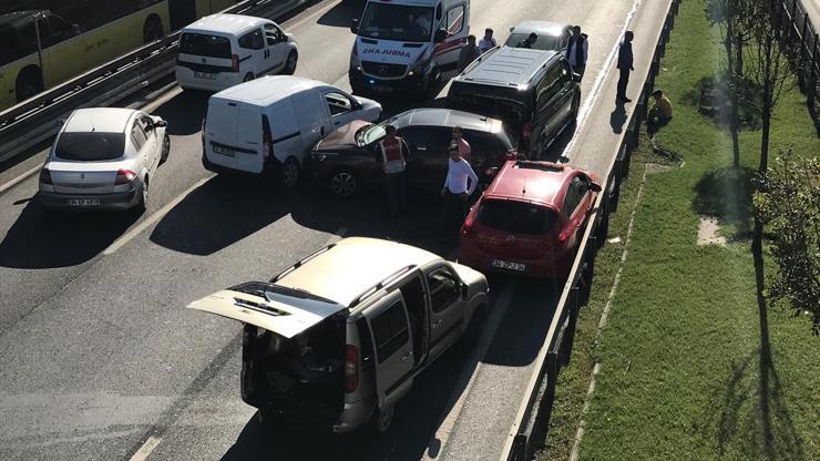 İstanbulda zincirleme kaza: 1 yaralı