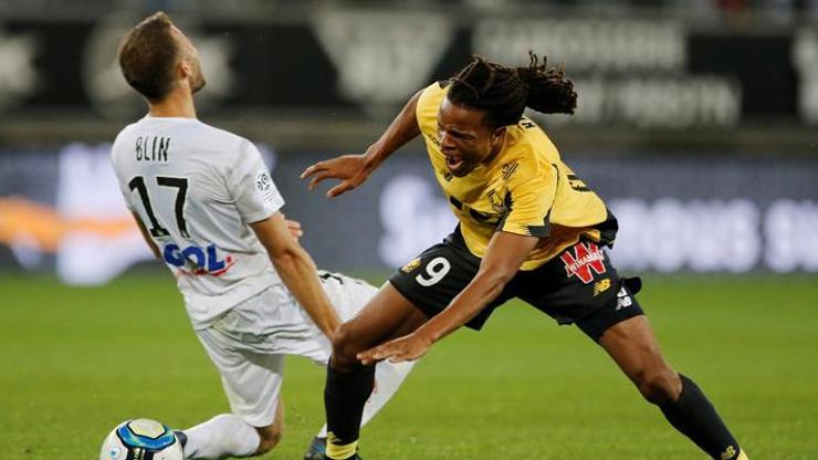 Göztepe Loic Remynin menajeriyle temasa geçti