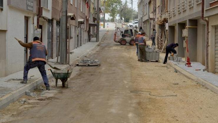 Tepebaşında üstyapı çalışmaları sürüyor