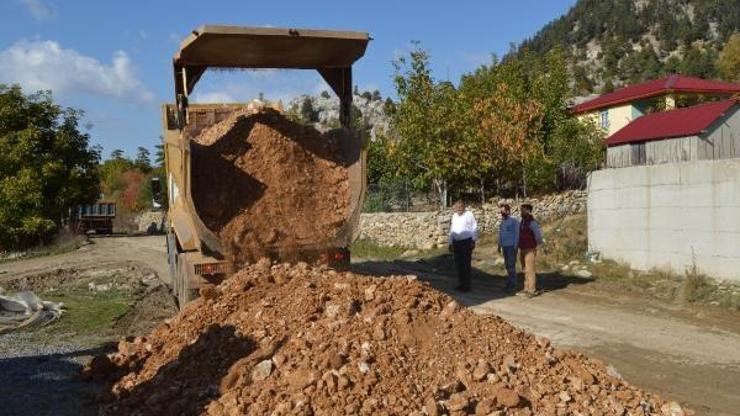 Gazipaşa yayla yollarında çalışma